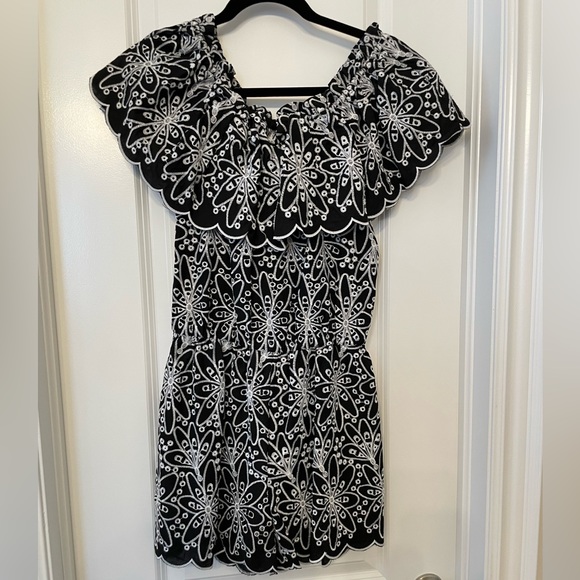 Black and white romper - Picture 1 of 1